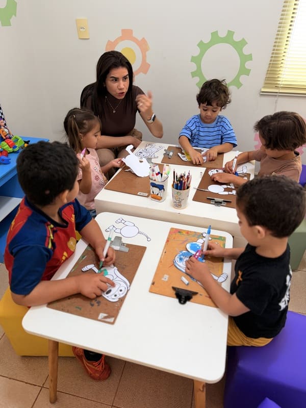 Potinhos das emoções organizados durante a atividade